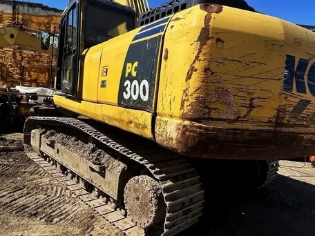2015 Komatsu PC300, 7200000 рублей, вид 4