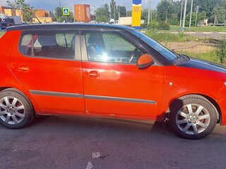 2010 Skoda Fabia II Рестайлинг, красный, 600000 рублей, вид 2