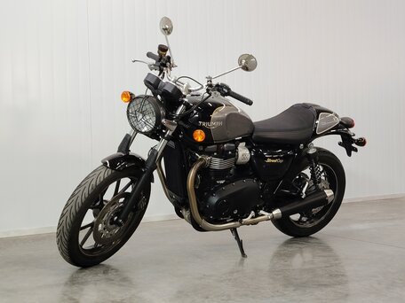 2017 Triumph Street Cup, чёрный, 619000 рублей, вид 4