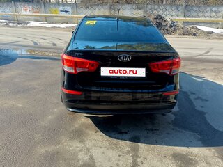 2015 Kia Rio III Рестайлинг, чёрный, 870000 рублей, вид 3