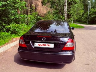2008 Mercedes-Benz E-Класс 220 III (W211, S211) Рестайлинг, чёрный, 2000000 рублей, вид 4