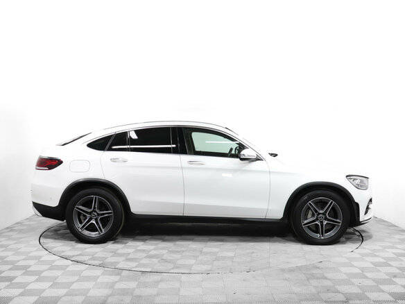 2019 Mercedes-Benz GLC Coupe 300 I (C253) Рестайлинг, белый - вид 3