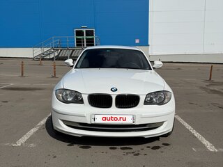 2010 BMW 1 серии 116i I (E81/E82/E87/E88) Рестайлинг, белый, 580000 рублей, вид 1