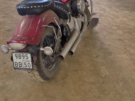 2005 Yamaha XVS1100, красный, 510000 рублей, вид 5