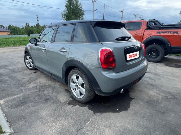 2018 Mini Hatch Cooper III (F55/F56), серый, 1335000 рублей - вид 5