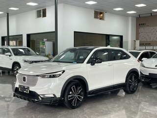 2022 Honda Vezel II, белый, 1800000 рублей, вид 1