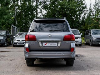 2011 Lexus LX 570 III, серебристый, 2680000 рублей, вид 4