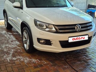 2016 Volkswagen Tiguan I Рестайлинг, белый, 1999000 рублей, вид 3
