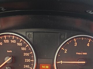 2011 BMW 3 серии 318i V (E90/E91/E92/E93) Рестайлинг, чёрный, 1050000 рублей, вид 3