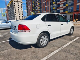 2015 Volkswagen Polo V, белый, 700000 рублей, вид 5