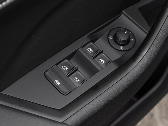 2025 Skoda Superb III Рестайлинг, серебристый - вид 27
