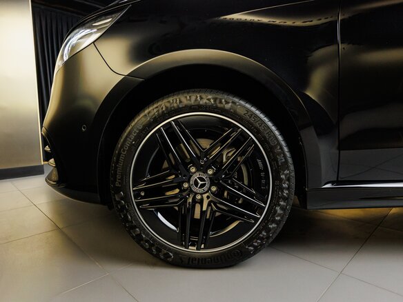 2025 Mercedes-Benz V-Класс 300 d экстра длинный III (W447) Рестайлинг 2, чёрный - вид 8