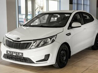 2014 Kia Rio III, белый, 850000 рублей, вид 3