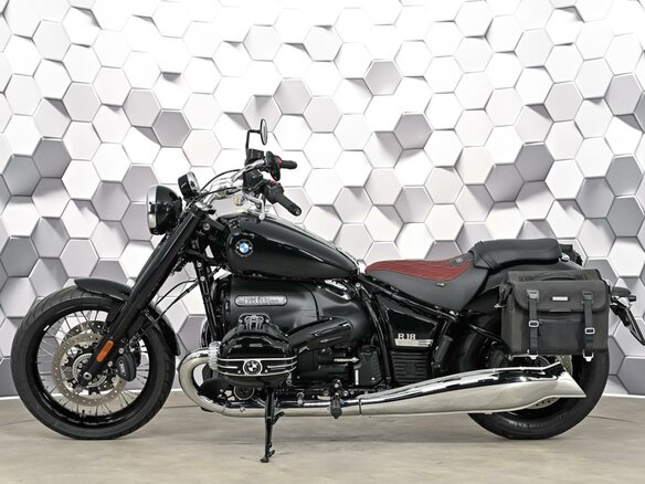 2023 BMW R 18, чёрный - вид 3