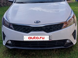2021 Kia Rio IV Рестайлинг, белый, 1840000 рублей, вид 1