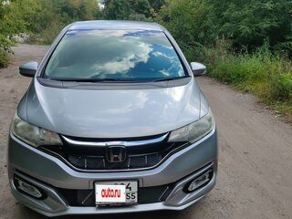 2018 Honda Fit III Рестайлинг, серебристый, 1110000 рублей, вид 1