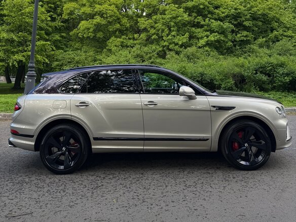2021 Bentley Bentayga I Рестайлинг, фиолетовый, 19300000 рублей - вид 4