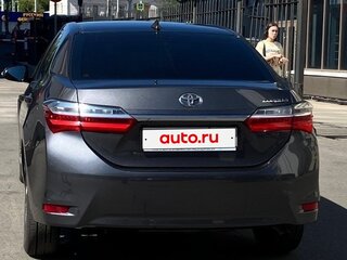 2018 Toyota Corolla XI (E160, E170, E180) Рестайлинг 1, серый, 1397000 рублей, вид 3