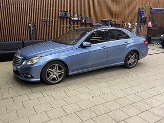 2010 Mercedes-Benz E-Класс 350 IV (W212, S212, C207), голубой, 1150000 рублей, вид 4