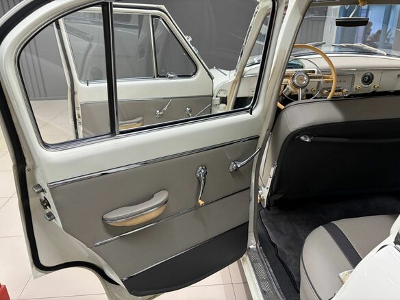 1968 ГАЗ 21 «Волга» 21Р, белый, 3300000 рублей - вид 20