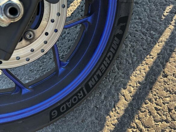 2020 Yamaha MT-03, синий, 490000 рублей - вид 7