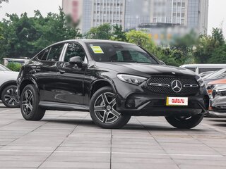 2026 Mercedes-Benz GLC Coupe 260 II (C254), чёрный, 7997000 рублей, вид 3