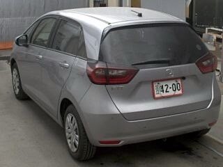 2022 Honda Fit IV, серебристый, 1010000 рублей, вид 2