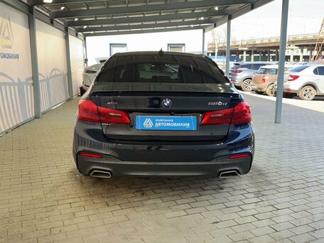 2019 BMW 5 серии 520d xDrive VII (G30/G31/G38), чёрный, 3800000 рублей, вид 4