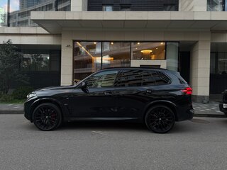 2024 BMW X5 40d IV (G05/G18) Рестайлинг, чёрный, 12700000 рублей, вид 1