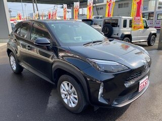 2024 Toyota Yaris Cross I, чёрный, 1550217 рублей, вид 3