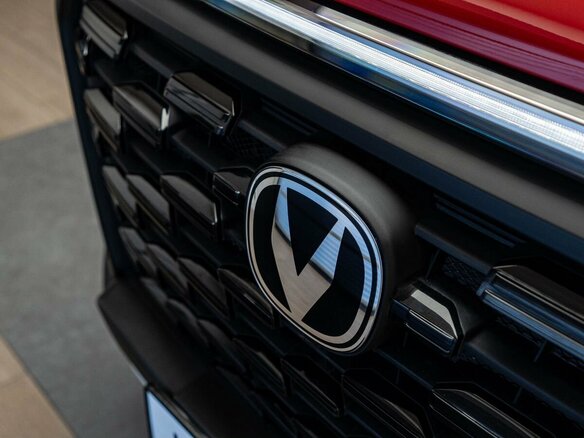 2025 Changan Hunter Plus, красный, 3969900 рублей - вид 16