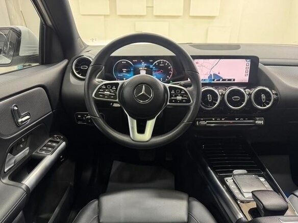 2022 Mercedes-Benz GLA 180 II (H247), белый - вид 11