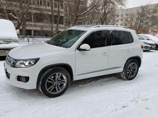 2013 Volkswagen Tiguan I Рестайлинг, белый, 2000000 рублей, вид 4