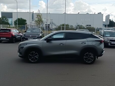 2024 Omoda C5 I Рестайлинг, серебристый, 1680000 рублей, вид 5