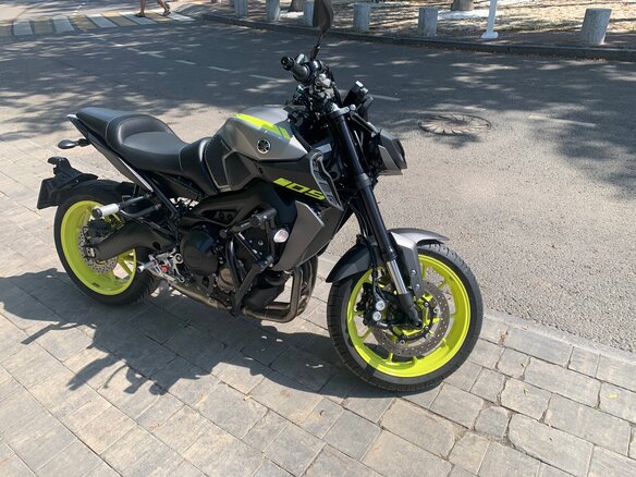 2017 Yamaha MT-09 (FZ-09), серый, 920000 рублей - вид 2