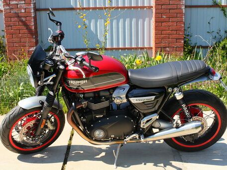 2019 Triumph Speed Twin, красный, 1130000 рублей, вид 1