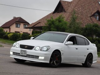 2004 Toyota Aristo 5-speed II, белый, 2000000 рублей, вид 3