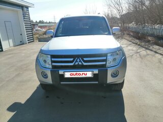2011 Mitsubishi Pajero IV, серебристый, 2020000 рублей, вид 2