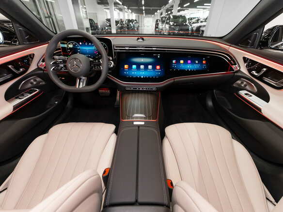 2026 Mercedes-Benz E-Класс 300 VI (W214, S214), чёрный - вид 7