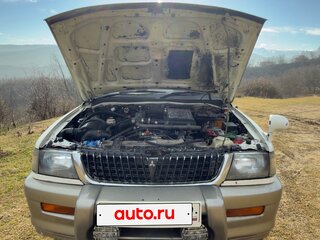 1998 Mitsubishi Challenger I, белый, 700000 рублей, вид 2