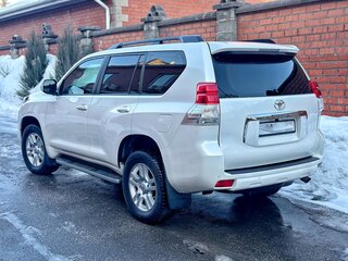 2013 Toyota Land Cruiser Prado 150 Series, белый, 3250000 рублей, вид 4