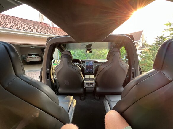 2018 Tesla Model X 100D I, серый, 4550000 рублей - вид 15