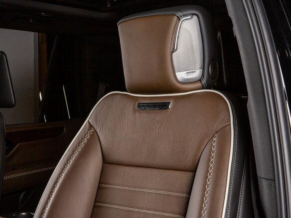 2026 GMC Yukon V Рестайлинг, чёрный, 19948000 рублей - вид 12