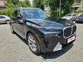 2023 BMW X7 40i I (G07) Рестайлинг, чёрный, 10500000 рублей, вид 3