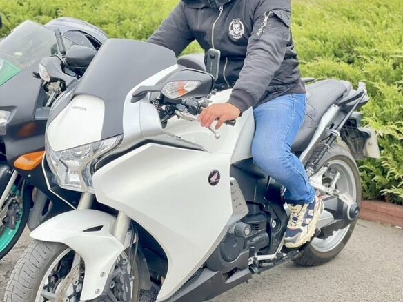 2009 Honda VFR 1200, белый, 1000000 рублей - вид 1
