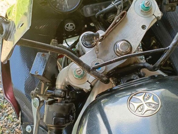 1999 Yamaha YZF1000R Thunderace, красный, 370000 рублей - вид 10