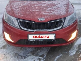 2013 Kia Rio 4-speed III, красный, 1000000 рублей, вид 1