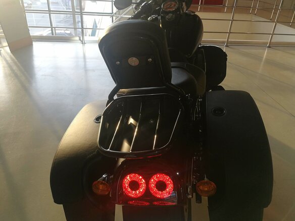 2014 Harley-Davidson Fat Bob, чёрный - вид 8