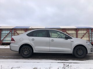 2019 Volkswagen Polo V Рестайлинг, серый, 1300000 рублей, вид 4