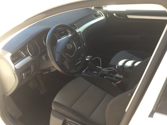 2012 Skoda Superb II, белый - вид 3